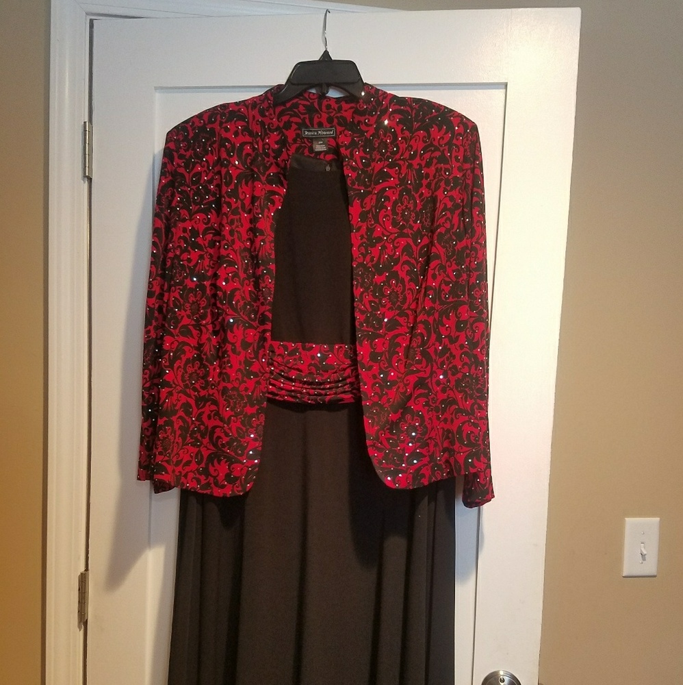 Jessica Howard Black/Red Dress w/Matching Jacket